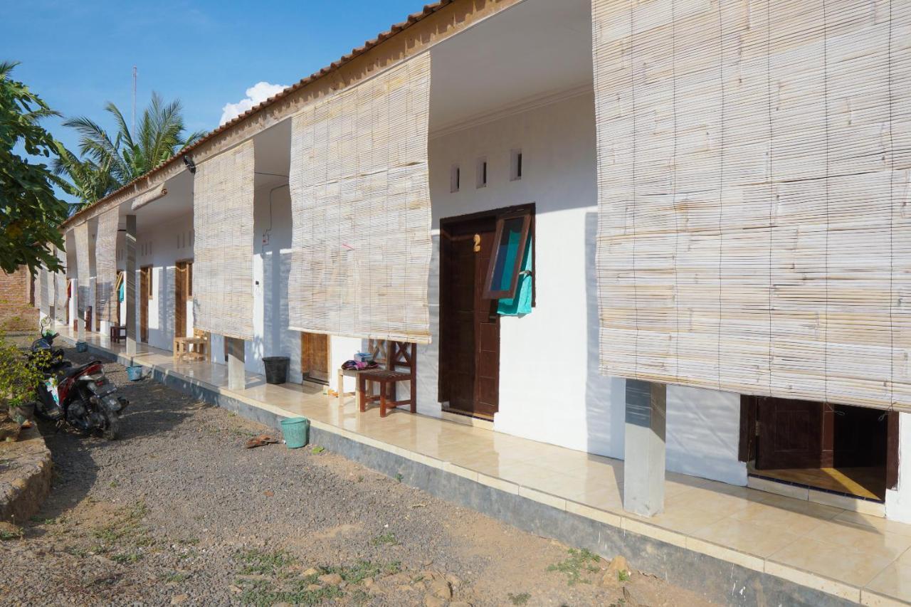 Spot On 1746 Putri Kuning Residence Banyuwangi  Exterior foto
